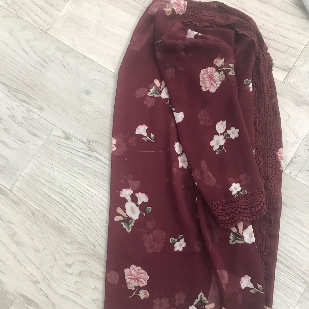Tillys cardigan Floral